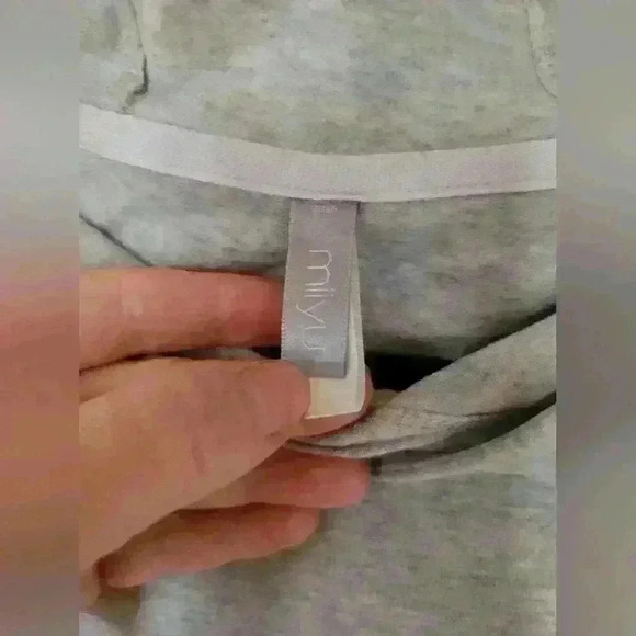 Miiyu | Ultra Soft Hoodie, Ptp 18'' - Picture 4 of 7